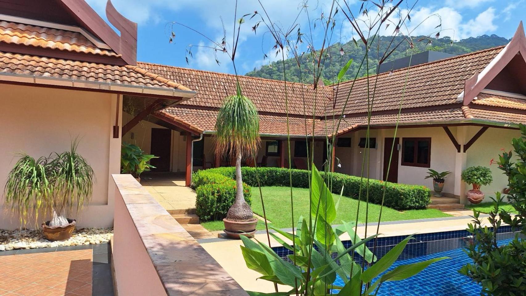 Villa Pimlada Nai Harn Luaran gambar